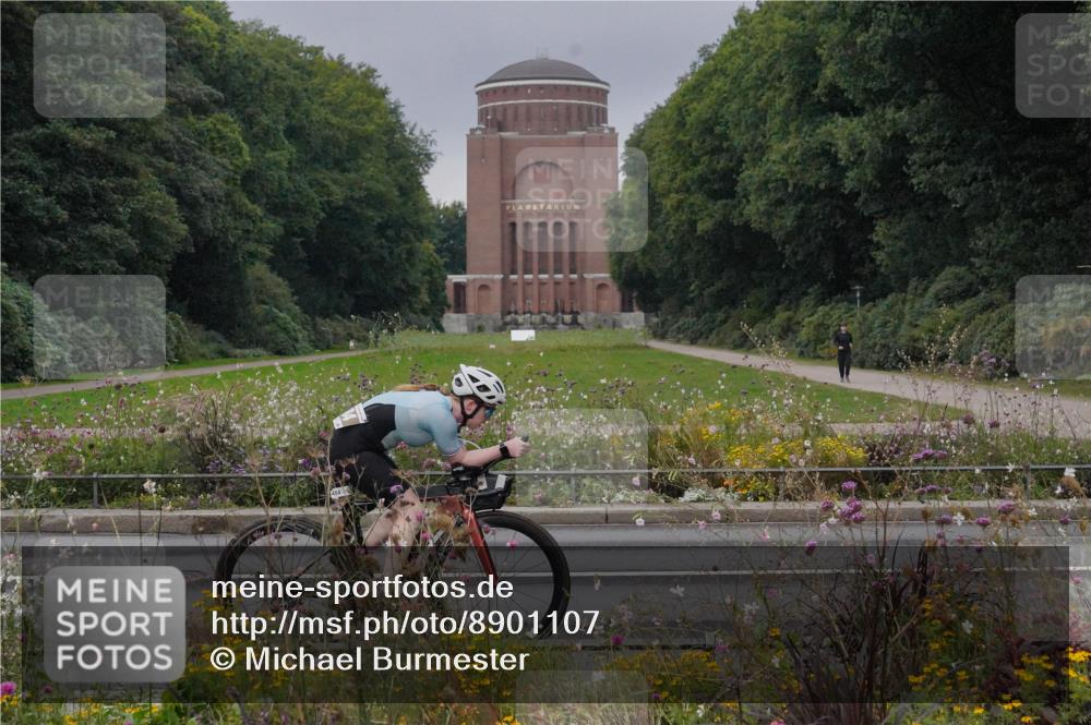 14.09.2025 - Stadtparktriathlon Michael Burmester http://msf.ph/oto/8901107 14.09.2025 09:23:11 Radfahren 312, 402, 408, 416, 434, 446, 460, 484, 501 meine-sportfotos.de