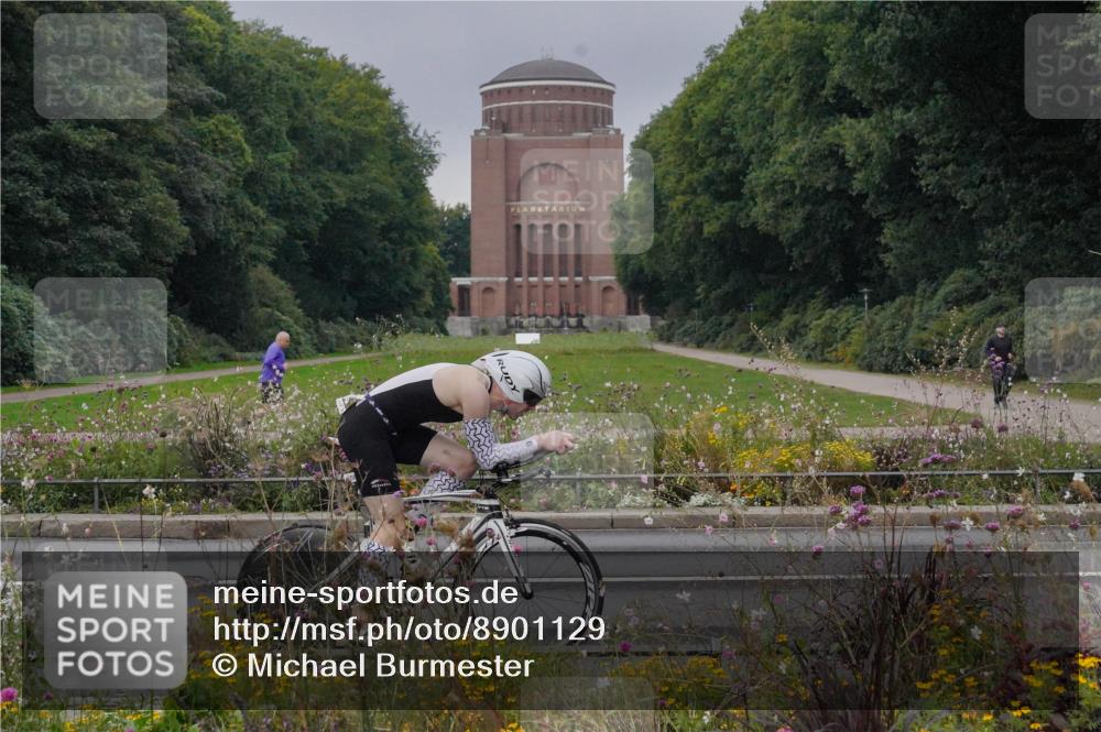 14.09.2025 - Stadtparktriathlon Michael Burmester http://msf.ph/oto/8901129 14.09.2025 09:23:17 Radfahren 312, 402, 408, 416, 434, 446, 501 meine-sportfotos.de