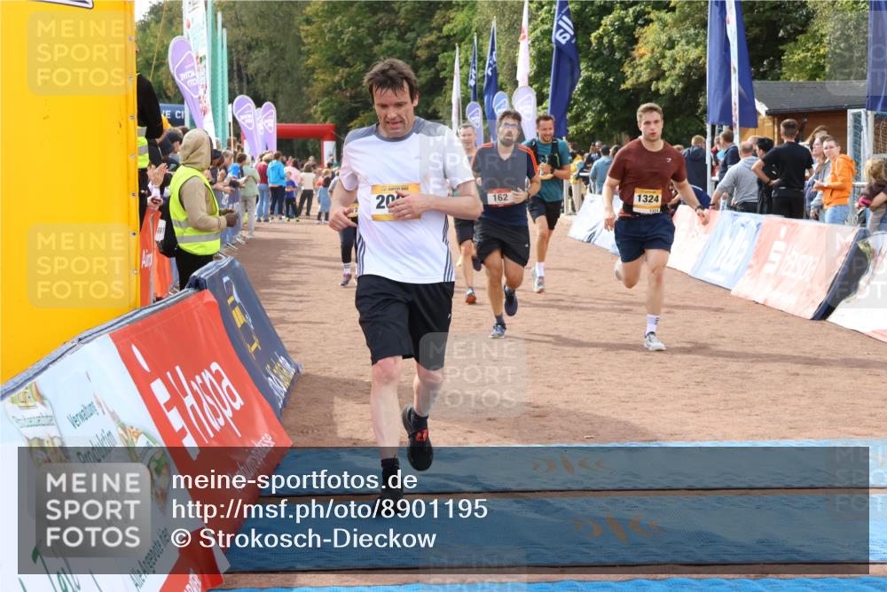 14.09.2025 - Airport Race Strokosch-Dieckow http://msf.ph/oto/8901195 14.09.2025 12:30:57 Ziel 48, 162, 732, 892, 1170, 1324, 1389, 1597, 2005, 4274, 5072 meine-sportfotos.de