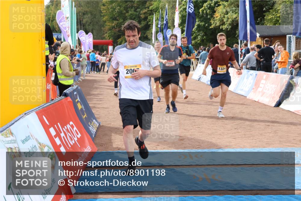 14.09.2025 - Airport Race Strokosch-Dieckow http://msf.ph/oto/8901198 14.09.2025 12:30:57 Ziel 48, 162, 732, 892, 1170, 1324, 1389, 1597, 2005, 4274, 5072 meine-sportfotos.de