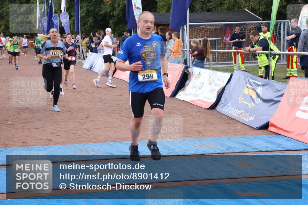 14.09.2025 - Airport Race Strokosch-Dieckow http://msf.ph/oto/8901412 14.09.2025 12:31:38 Ziel 61, 299, 400, 501, 570, 623, 736, 1132, 1785, 1798, 2077, 4180 meine-sportfotos.de