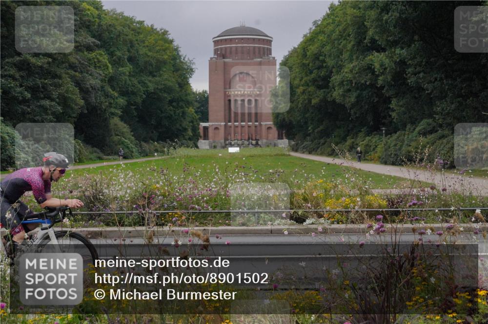 14.09.2025 - Stadtparktriathlon Michael Burmester http://msf.ph/oto/8901502 14.09.2025 09:25:31 Radfahren 316, 322, 422, 425, 431, 452, 475, 481, 499 meine-sportfotos.de