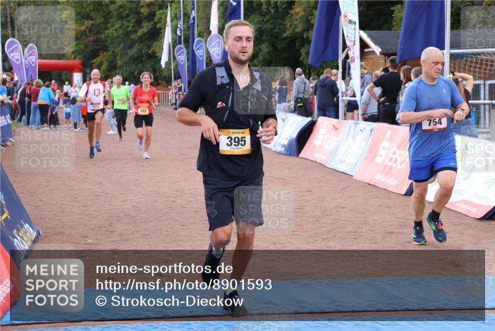 14.09.2025 - Airport Race Strokosch-Dieckow http://msf.ph/oto/8901593 14.09.2025 12:32:03 Ziel 273, 392, 395, 747, 754, 1501, 1691, 1764 meine-sportfotos.de