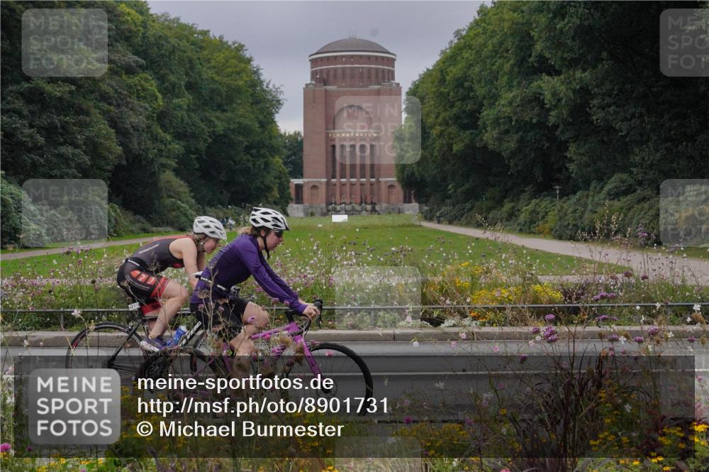 14.09.2025 - Stadtparktriathlon Michael Burmester http://msf.ph/oto/8901731 14.09.2025 09:27:06 Radfahren 469, 477, 492, 497, 503 meine-sportfotos.de