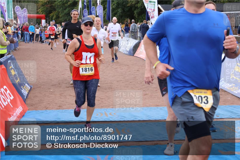 14.09.2025 - Airport Race Strokosch-Dieckow http://msf.ph/oto/8901747 14.09.2025 12:32:22 Ziel 269, 303, 421, 494, 682, 735, 743, 856, 994, 1709, 1805, 1816, 1903, 2110, 2129, 4272 meine-sportfotos.de