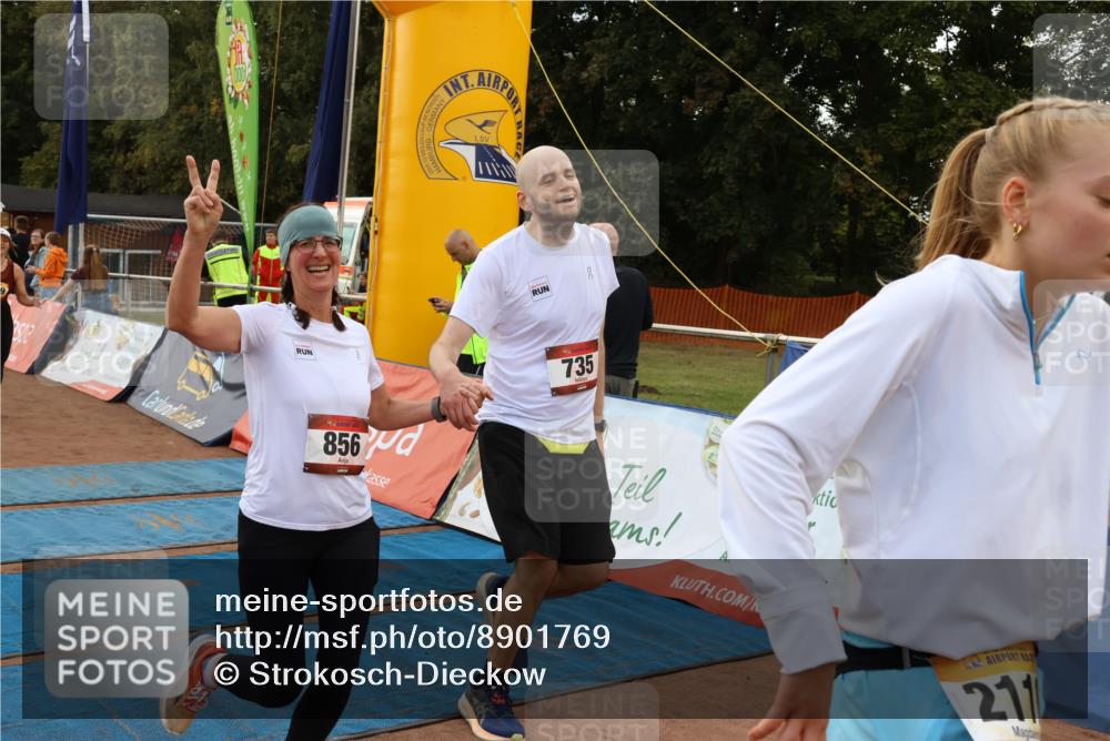 14.09.2025 - Airport Race Strokosch-Dieckow http://msf.ph/oto/8901769 14.09.2025 12:32:26 Ziel 269, 421, 494, 594, 682, 735, 769, 856, 887, 994, 1117, 1153, 1709, 1765, 1805, 1816, 1903, 2110, 2129, 4272 meine-sportfotos.de