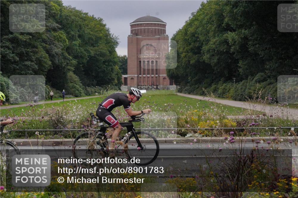 14.09.2025 - Stadtparktriathlon Michael Burmester http://msf.ph/oto/8901783 14.09.2025 09:27:48 Radfahren 380, 386, 401, 404, 445, 505, 506 meine-sportfotos.de