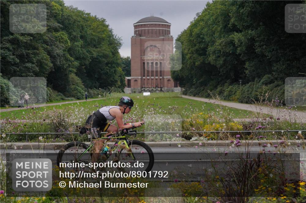 14.09.2025 - Stadtparktriathlon Michael Burmester http://msf.ph/oto/8901792 14.09.2025 09:27:57 Radfahren 485, 505 meine-sportfotos.de