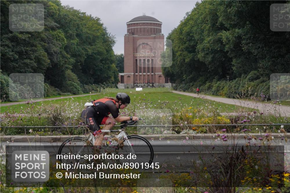 14.09.2025 - Stadtparktriathlon Michael Burmester http://msf.ph/oto/8901945 14.09.2025 09:29:29 Radfahren 406, 418, 437, 460, 462, 466, 478 meine-sportfotos.de