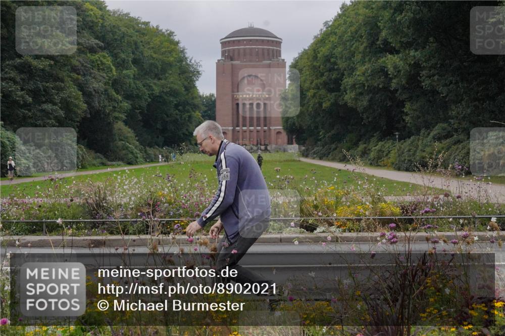 14.09.2025 - Stadtparktriathlon Michael Burmester http://msf.ph/oto/8902021 14.09.2025 09:30:16 Radfahren  meine-sportfotos.de