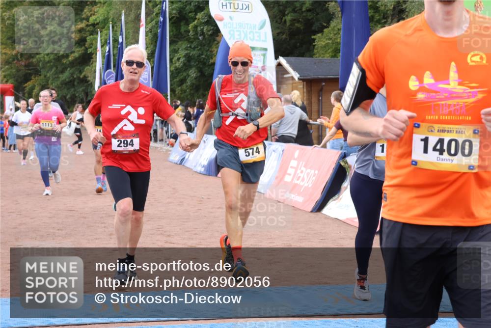 14.09.2025 - Airport Race Strokosch-Dieckow http://msf.ph/oto/8902056 14.09.2025 12:34:19 Ziel 50, 294, 300, 574, 979, 1113, 1204, 1318, 1400, 1431, 1547, 1629, 1634, 2037, 2092, 2169 meine-sportfotos.de