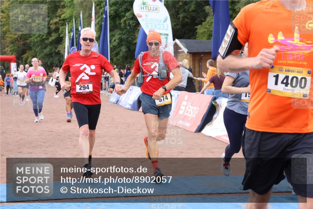 14.09.2025 - Airport Race Strokosch-Dieckow http://msf.ph/oto/8902057 14.09.2025 12:34:19 Ziel 50, 294, 300, 574, 979, 1113, 1204, 1318, 1400, 1431, 1547, 1629, 1634, 2037, 2092, 2169 meine-sportfotos.de