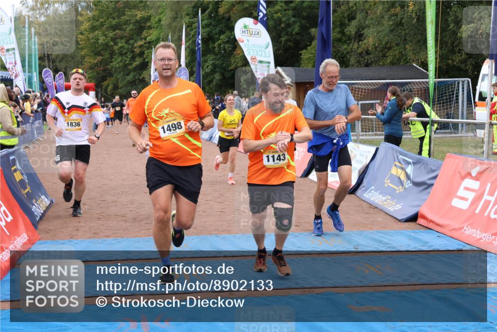 14.09.2025 - Airport Race Strokosch-Dieckow http://msf.ph/oto/8902133 14.09.2025 12:35:23 Ziel 71, 237, 310, 606, 665, 840, 937, 1143, 1291, 1498, 1836, 2036, 2143, 4110 meine-sportfotos.de