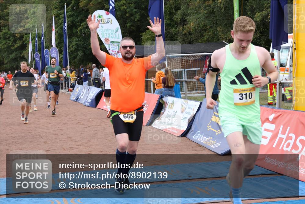 14.09.2025 - Airport Race Strokosch-Dieckow http://msf.ph/oto/8902139 14.09.2025 12:35:28 Ziel 310, 606, 665, 840, 899, 912, 937, 1002, 1652, 1836, 1886, 1920, 2036, 2102, 2143, 4258 meine-sportfotos.de