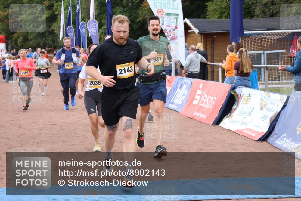 14.09.2025 - Airport Race Strokosch-Dieckow http://msf.ph/oto/8902143 14.09.2025 12:35:31 Ziel 310, 665, 899, 912, 937, 1002, 1636, 1652, 1886, 1920, 2036, 2102, 2143, 4226, 4258 meine-sportfotos.de