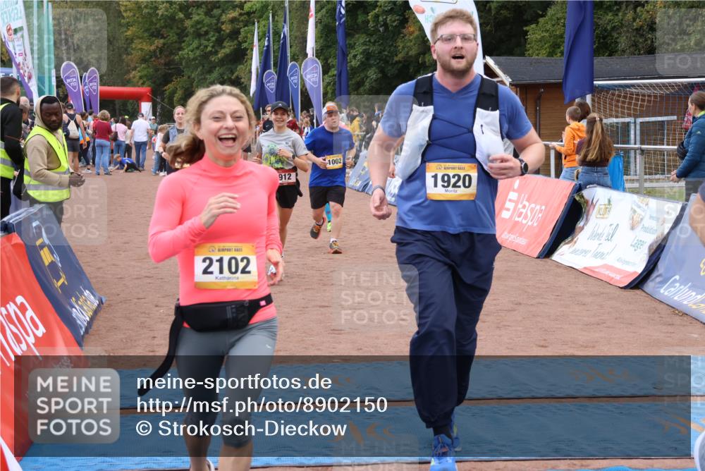 14.09.2025 - Airport Race Strokosch-Dieckow http://msf.ph/oto/8902150 14.09.2025 12:35:35 Ziel 419, 849, 899, 912, 929, 937, 1002, 1120, 1374, 1636, 1652, 1855, 1886, 1920, 1942, 2036, 2102, 2143, 4226, 4258 meine-sportfotos.de