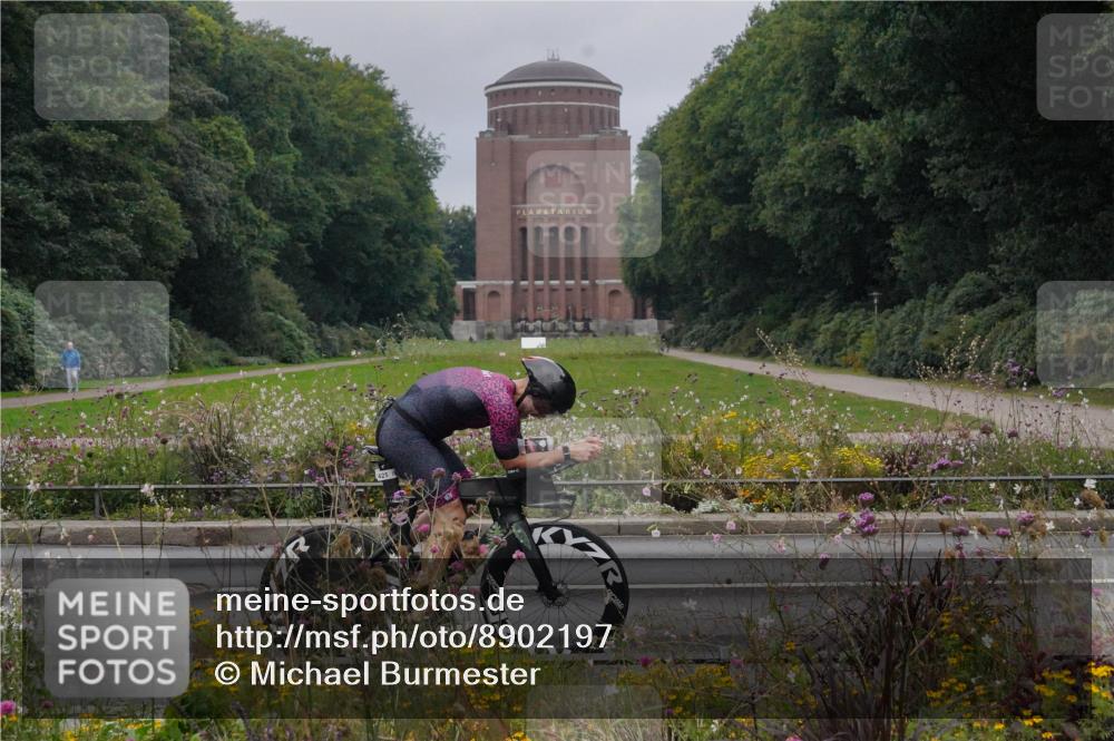 14.09.2025 - Stadtparktriathlon Michael Burmester http://msf.ph/oto/8902197 14.09.2025 09:31:29 Radfahren 397, 405, 421, 425, 488 meine-sportfotos.de