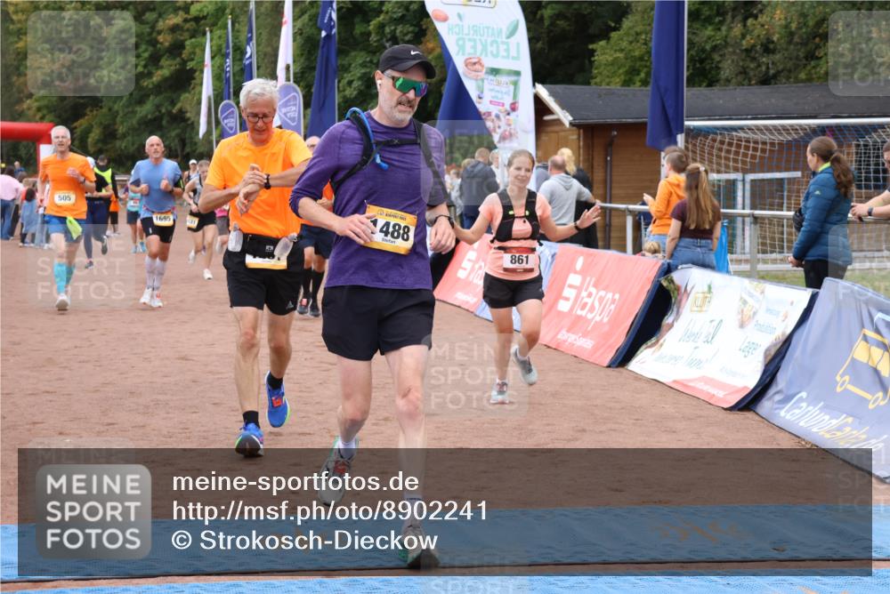 14.09.2025 - Airport Race Strokosch-Dieckow http://msf.ph/oto/8902241 14.09.2025 12:36:04 Ziel 505, 861, 863, 1038, 1072, 1481, 1488, 1695, 2034, 2109, 2157, 2179, 4131, 4138, 4139 meine-sportfotos.de