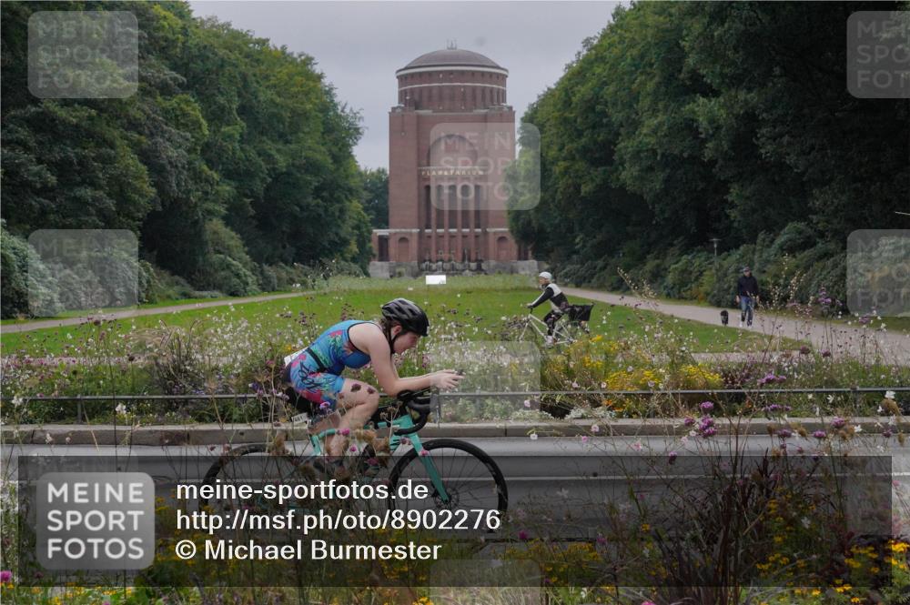 14.09.2025 - Stadtparktriathlon Michael Burmester http://msf.ph/oto/8902276 14.09.2025 09:33:02 Radfahren 454, 475, 481, 483 meine-sportfotos.de