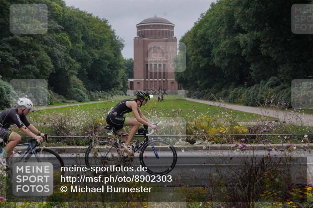 14.09.2025 - Stadtparktriathlon Michael Burmester http://msf.ph/oto/8902303 14.09.2025 09:33:31 Radfahren 420, 443, 447, 459, 486, 495 meine-sportfotos.de