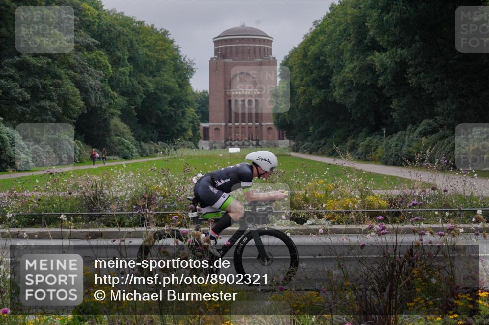 14.09.2025 - Stadtparktriathlon Michael Burmester http://msf.ph/oto/8902321 14.09.2025 09:33:58 Radfahren 379, 395, 473, 503 meine-sportfotos.de