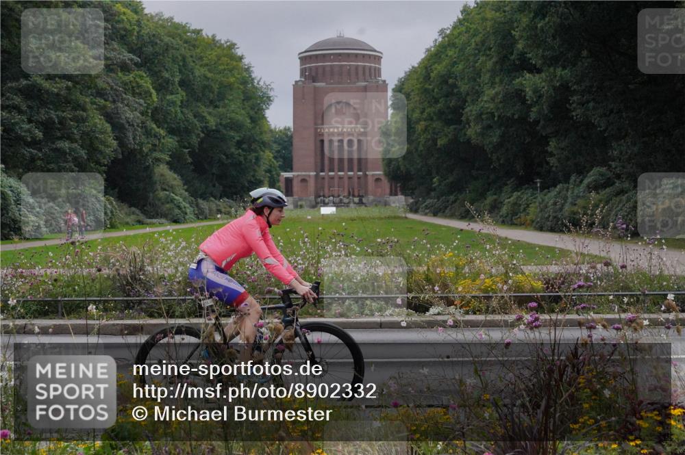 14.09.2025 - Stadtparktriathlon Michael Burmester http://msf.ph/oto/8902332 14.09.2025 09:34:10 Radfahren 415, 469 meine-sportfotos.de