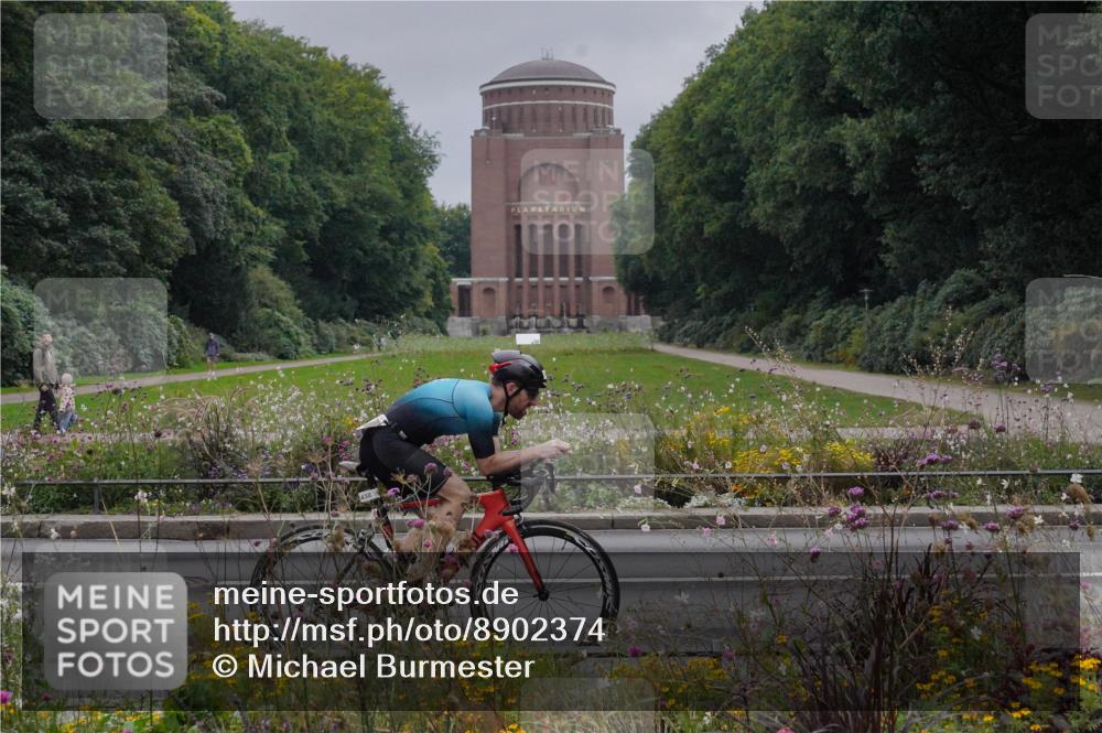 14.09.2025 - Stadtparktriathlon Michael Burmester http://msf.ph/oto/8902374 14.09.2025 09:35:15 Radfahren 398, 400, 430, 445, 494, 506 meine-sportfotos.de