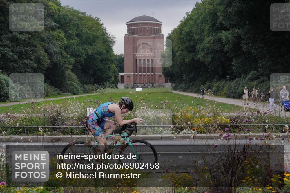 14.09.2025 - Stadtparktriathlon Michael Burmester http://msf.ph/oto/8902458 14.09.2025 09:40:19 Radfahren 447, 454, 473, 475, 481, 486 meine-sportfotos.de