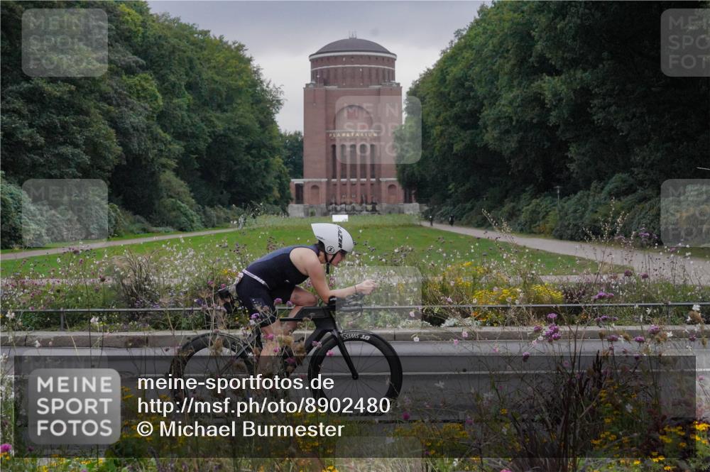 14.09.2025 - Stadtparktriathlon Michael Burmester http://msf.ph/oto/8902480 14.09.2025 09:40:57 Radfahren 420, 440, 442, 503 meine-sportfotos.de