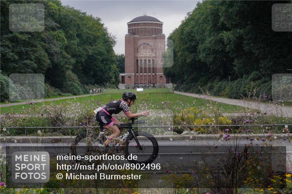 14.09.2025 - Stadtparktriathlon Michael Burmester http://msf.ph/oto/8902496 14.09.2025 09:41:17 Radfahren 439, 459 meine-sportfotos.de