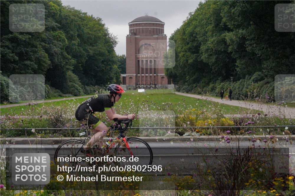 14.09.2025 - Stadtparktriathlon Michael Burmester http://msf.ph/oto/8902596 14.09.2025 09:47:47 Radfahren 483, 488, 503 meine-sportfotos.de