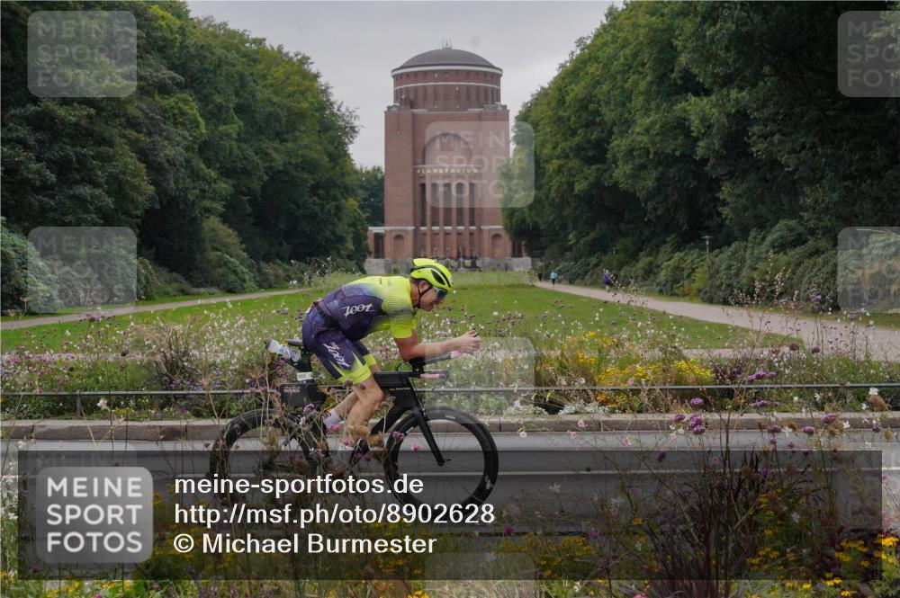 14.09.2025 - Stadtparktriathlon Michael Burmester http://msf.ph/oto/8902628 14.09.2025 09:49:59 Radfahren 438, 593 meine-sportfotos.de