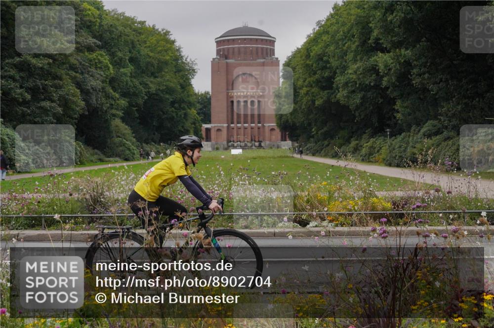 14.09.2025 - Stadtparktriathlon Michael Burmester http://msf.ph/oto/8902704 14.09.2025 09:53:09 Radfahren 485, 577, 591, 606, 609, 616 meine-sportfotos.de