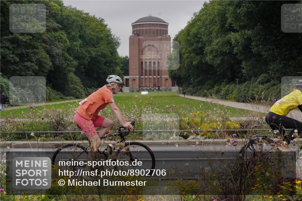 14.09.2025 - Stadtparktriathlon Michael Burmester http://msf.ph/oto/8902706 14.09.2025 09:53:10 Radfahren 485, 577, 591, 606, 609, 616 meine-sportfotos.de