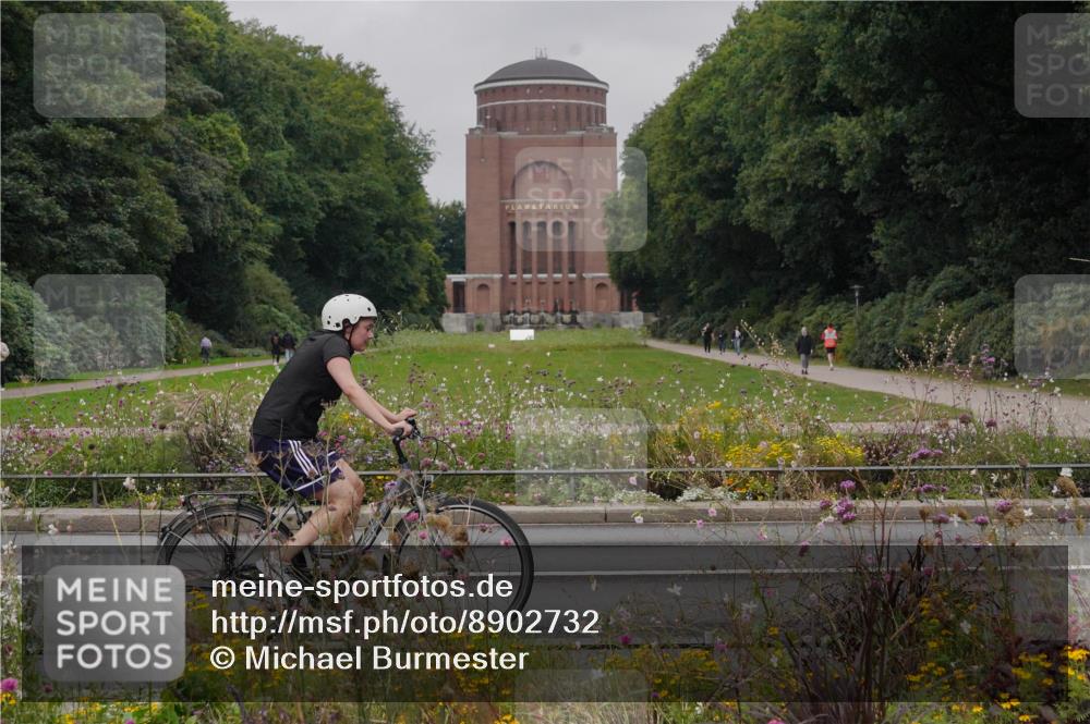 14.09.2025 - Stadtparktriathlon Michael Burmester http://msf.ph/oto/8902732 14.09.2025 09:54:06 Radfahren 511, 598, 607 meine-sportfotos.de