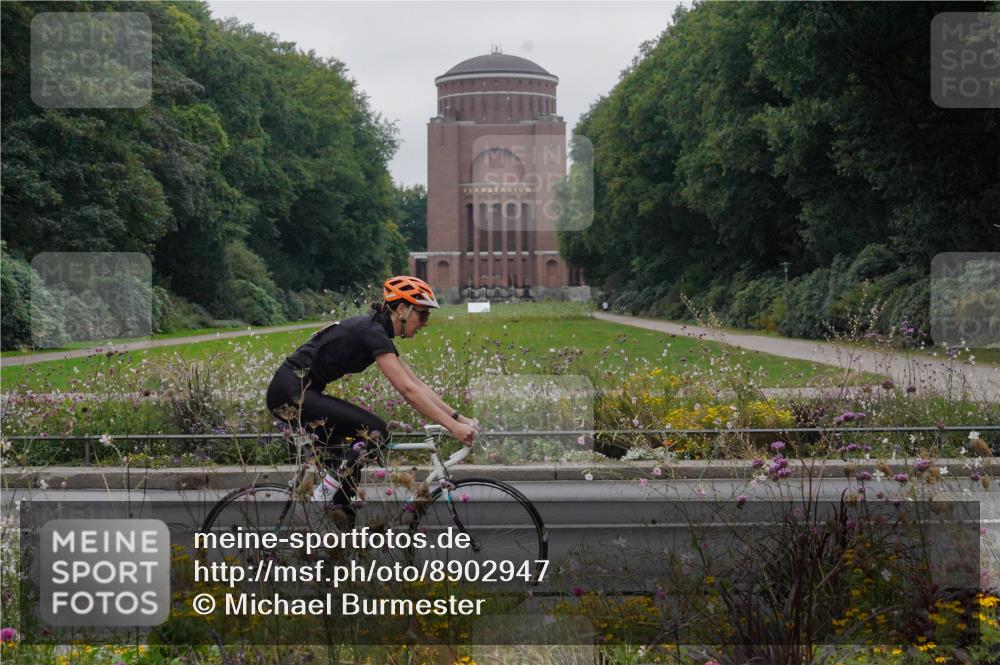 14.09.2025 - Stadtparktriathlon Michael Burmester http://msf.ph/oto/8902947 14.09.2025 10:03:02 Radfahren 530, 565, 615 meine-sportfotos.de