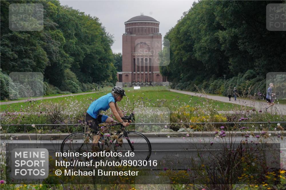 14.09.2025 - Stadtparktriathlon Michael Burmester http://msf.ph/oto/8903016 14.09.2025 10:05:36 Radfahren 517, 547, 610, 617 meine-sportfotos.de