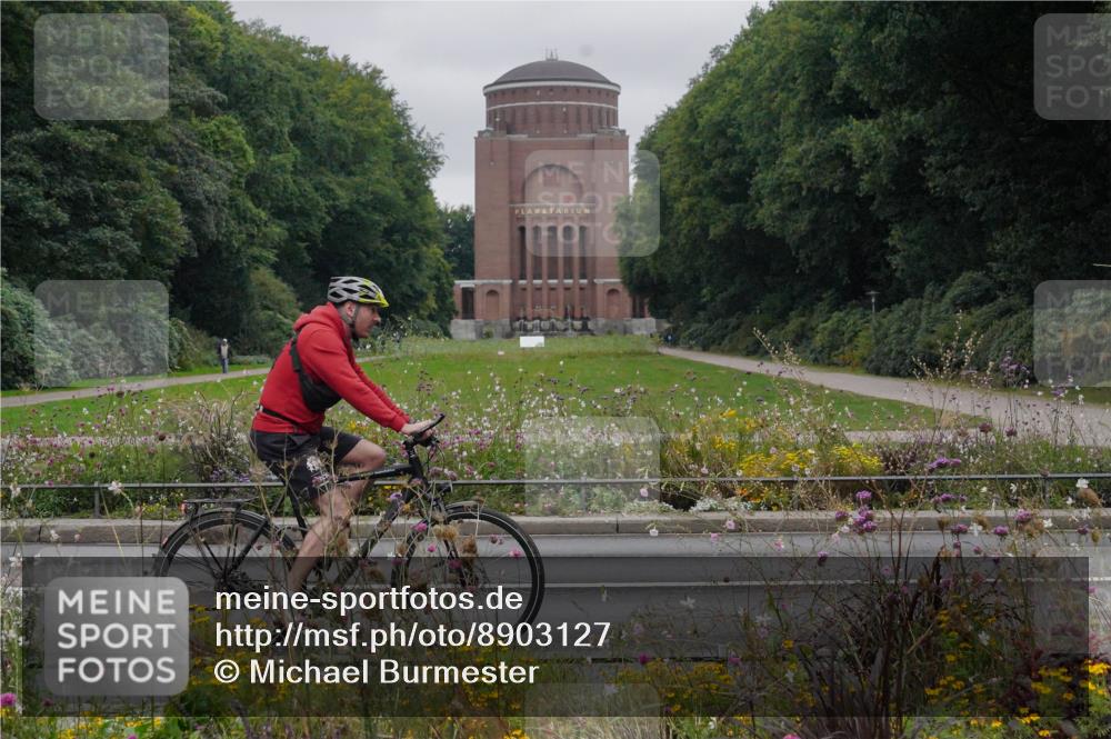 14.09.2025 - Stadtparktriathlon Michael Burmester http://msf.ph/oto/8903127 14.09.2025 10:10:48 Radfahren 514, 529, 564, 620 meine-sportfotos.de