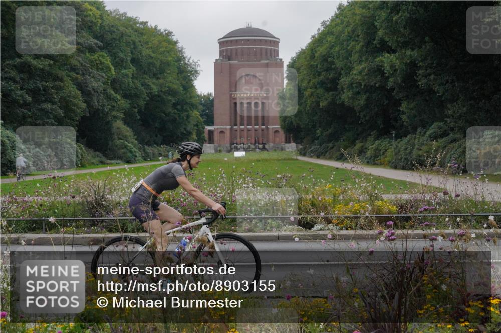 14.09.2025 - Stadtparktriathlon Michael Burmester http://msf.ph/oto/8903155 14.09.2025 10:13:28 Radfahren 521, 522, 526, 527, 546, 586 meine-sportfotos.de