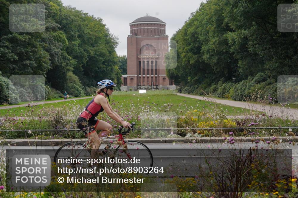 14.09.2025 - Stadtparktriathlon Michael Burmester http://msf.ph/oto/8903264 14.09.2025 10:21:32 Radfahren 509, 528, 657, 691, 705 meine-sportfotos.de