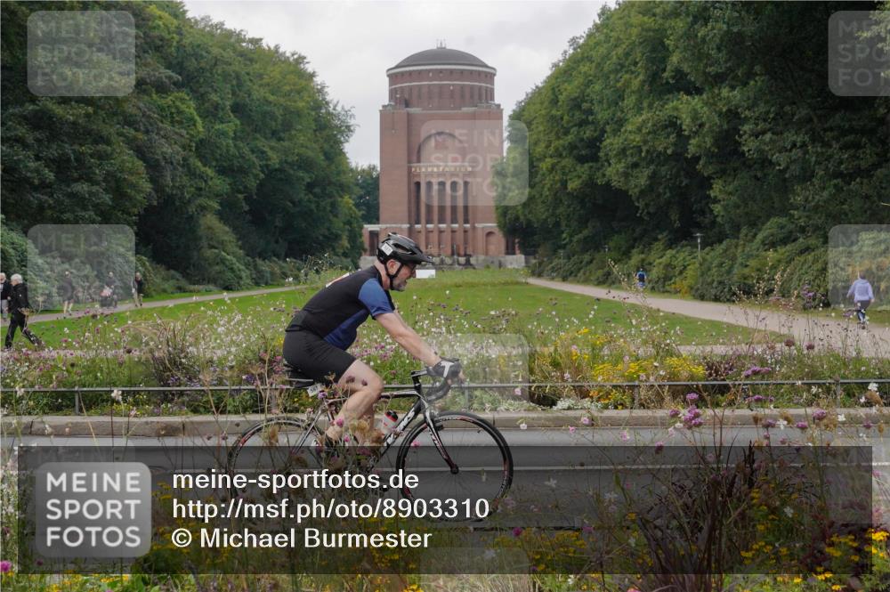 14.09.2025 - Stadtparktriathlon Michael Burmester http://msf.ph/oto/8903310 14.09.2025 10:23:35 Radfahren 545, 555, 587, 595, 607, 608, 618, 624, 642, 698, 706 meine-sportfotos.de