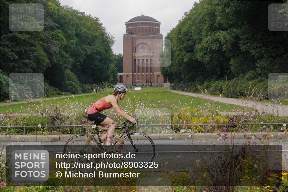 14.09.2025 - Stadtparktriathlon Michael Burmester http://msf.ph/oto/8903325 14.09.2025 10:24:38 Radfahren 537, 551, 558, 663, 681, 683, 701 meine-sportfotos.de