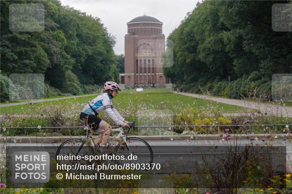 14.09.2025 - Stadtparktriathlon Michael Burmester http://msf.ph/oto/8903370 14.09.2025 10:26:56 Radfahren 514, 544, 609, 718 meine-sportfotos.de