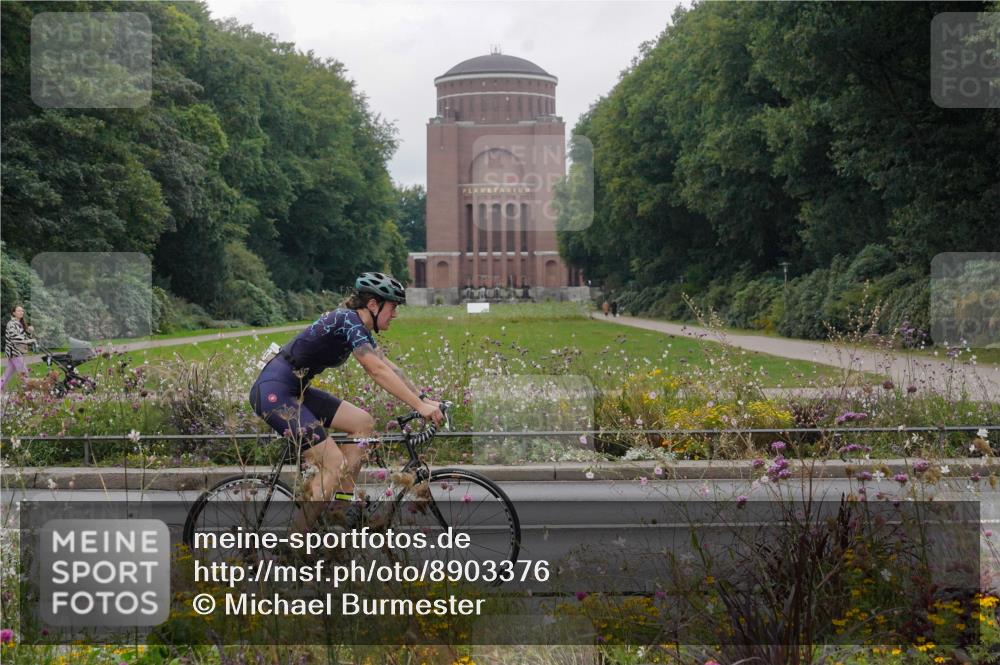 14.09.2025 - Stadtparktriathlon Michael Burmester http://msf.ph/oto/8903376 14.09.2025 10:27:17 Radfahren 530, 535, 577, 583, 651, 693 meine-sportfotos.de