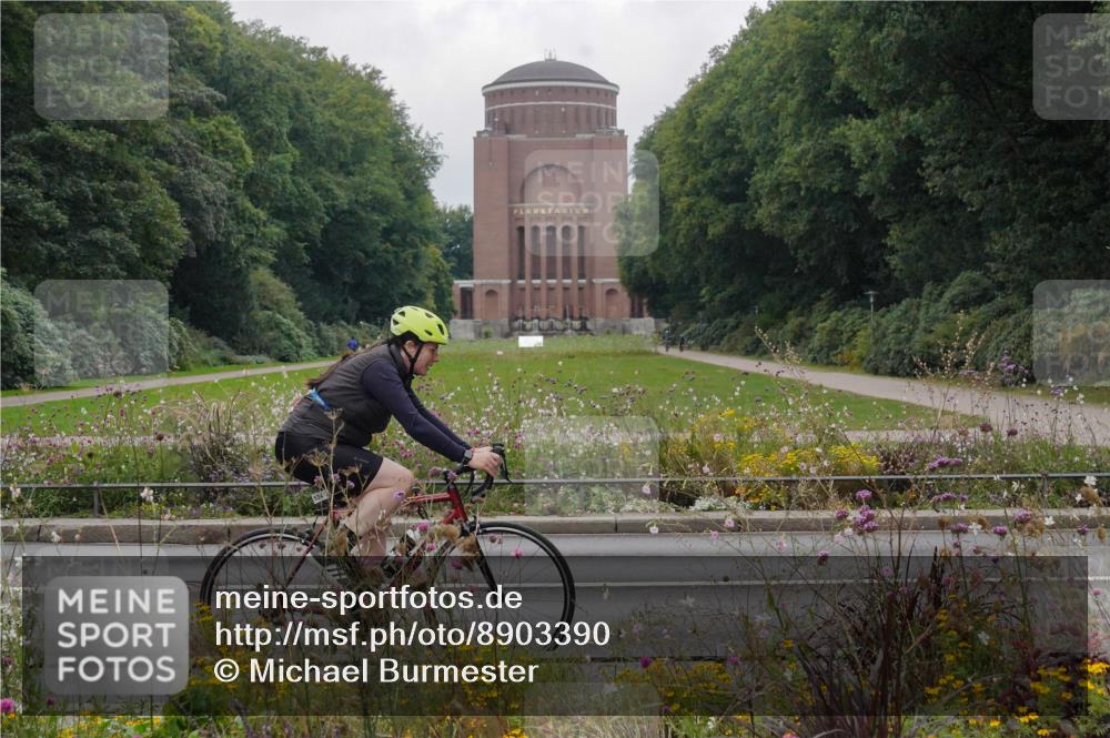 14.09.2025 - Stadtparktriathlon Michael Burmester http://msf.ph/oto/8903390 14.09.2025 10:28:19 Radfahren 534, 622 meine-sportfotos.de