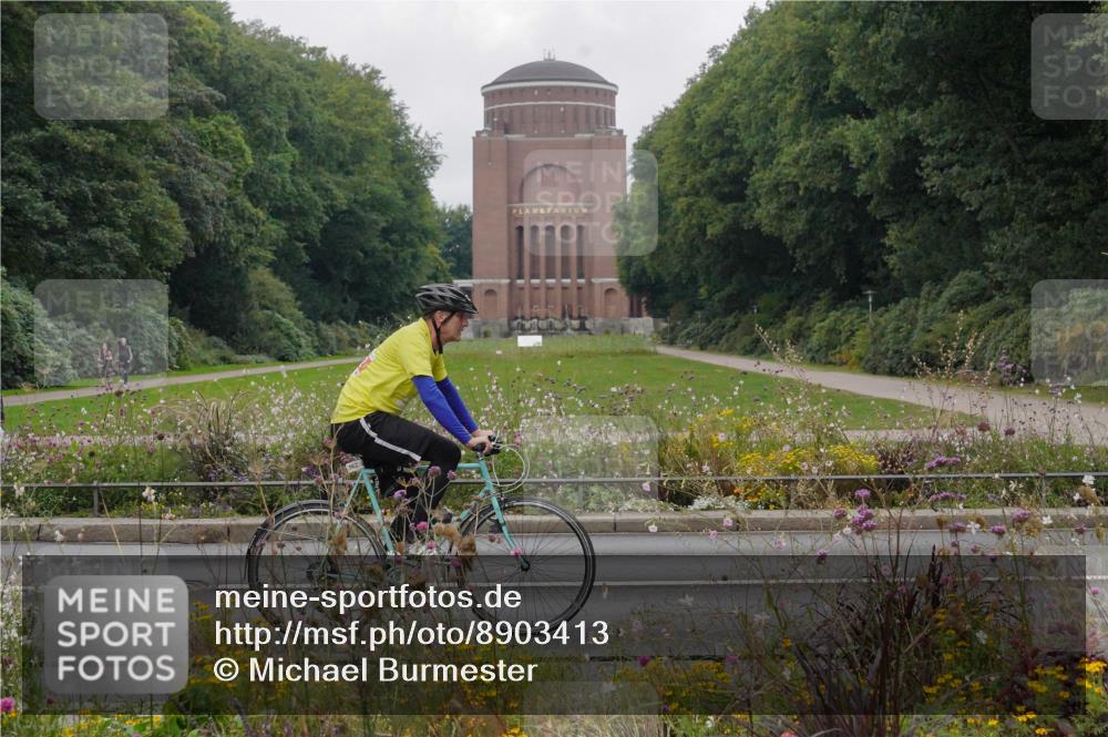 14.09.2025 - Stadtparktriathlon Michael Burmester http://msf.ph/oto/8903413 14.09.2025 10:29:58 Radfahren 531, 562, 602, 682, 705 meine-sportfotos.de