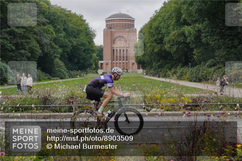 14.09.2025 - Stadtparktriathlon Michael Burmester http://msf.ph/oto/8903509 14.09.2025 10:36:58 Radfahren 588, 622, 694, 752, 764, 788 meine-sportfotos.de