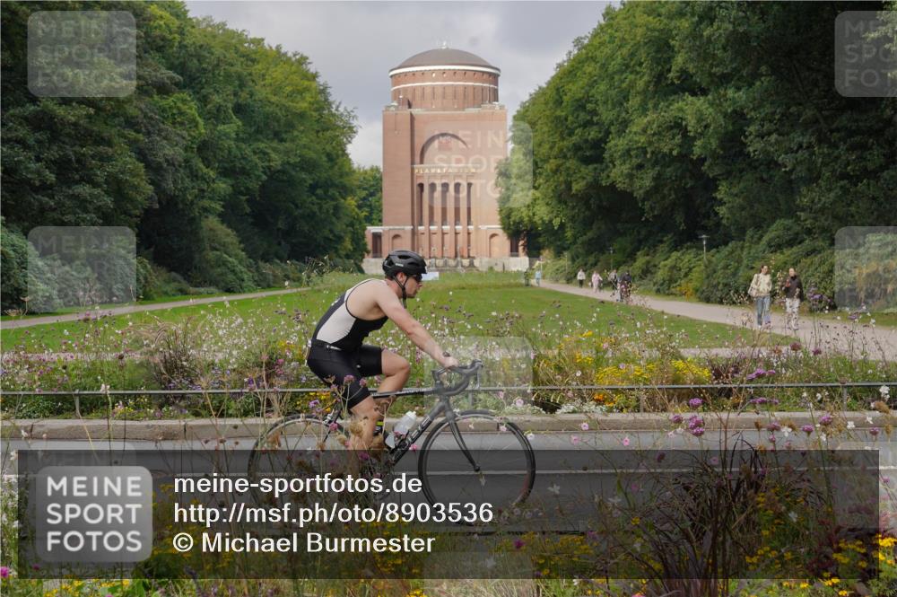 14.09.2025 - Stadtparktriathlon Michael Burmester http://msf.ph/oto/8903536 14.09.2025 10:38:16 Radfahren 705, 730, 748, 750, 759, 763, 799, 800 meine-sportfotos.de