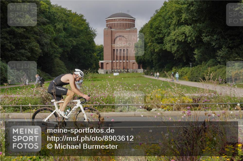 14.09.2025 - Stadtparktriathlon Michael Burmester http://msf.ph/oto/8903612 14.09.2025 10:40:40 Radfahren 641, 655, 682, 735, 765, 792, 803, 816 meine-sportfotos.de