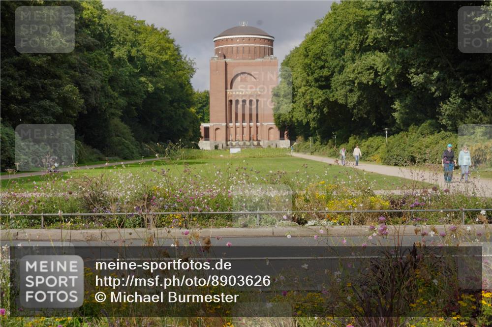 14.09.2025 - Stadtparktriathlon Michael Burmester http://msf.ph/oto/8903626 14.09.2025 10:41:09 Radfahren 746, 771, 778, 781, 791, 802 meine-sportfotos.de